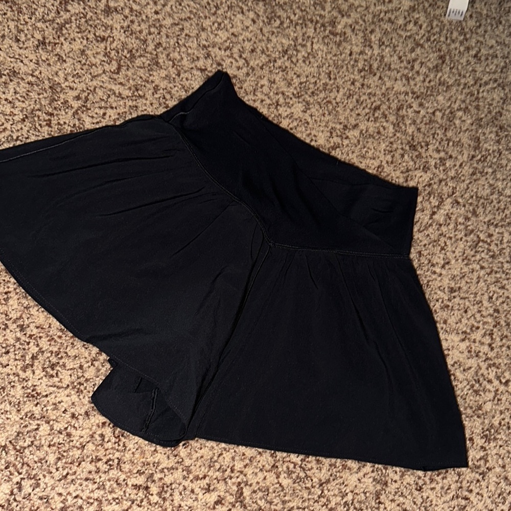 Aerie waist cross-over flowy shorts